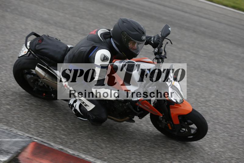 Archiv-2025/10 23.04.2025 Cornu Master School ADR/rot-rouge/39